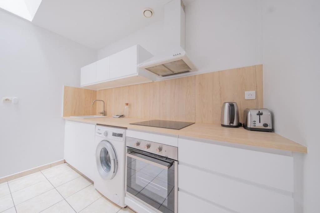 L'Ange Au Sourire Apartamento Reims Exterior foto